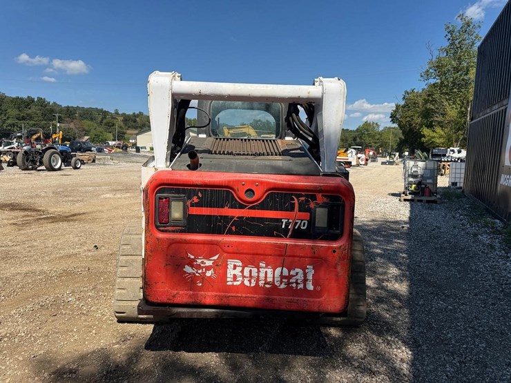 2015-bobcat-t770-image-3
