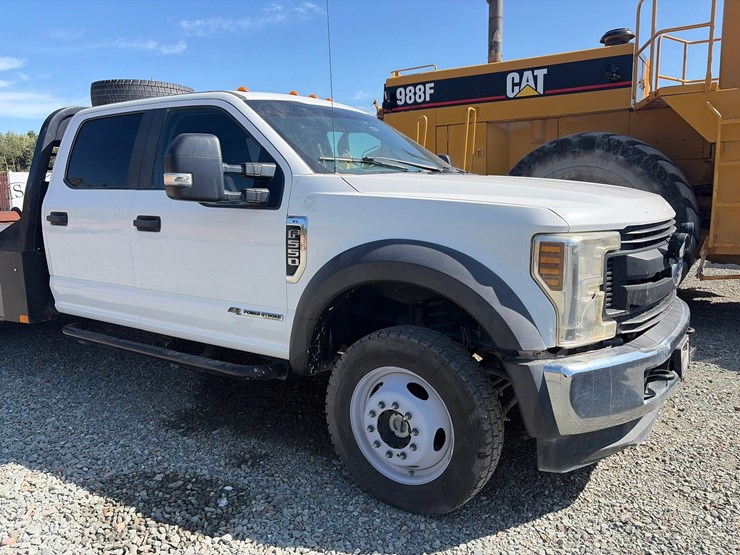 2019-ford-f550-image-16