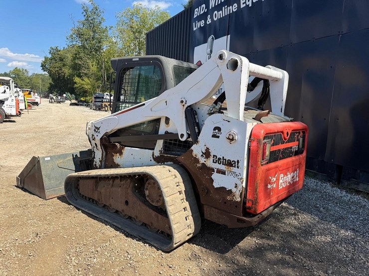 2015-bobcat-t770-image-2