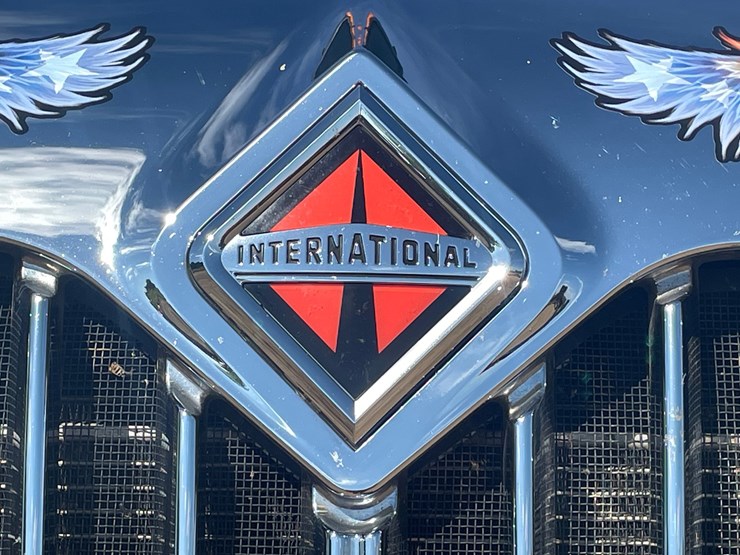 2017-international-8600-image-8