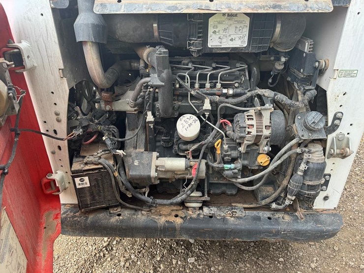 2018-bobcat-t630-image-17