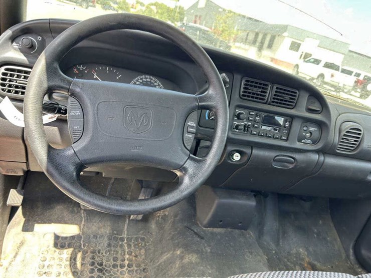 1998-dodge-ram-1500-image-8