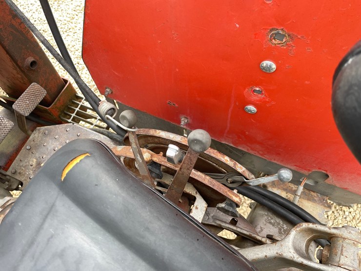 massey-ferguson-265-image-35