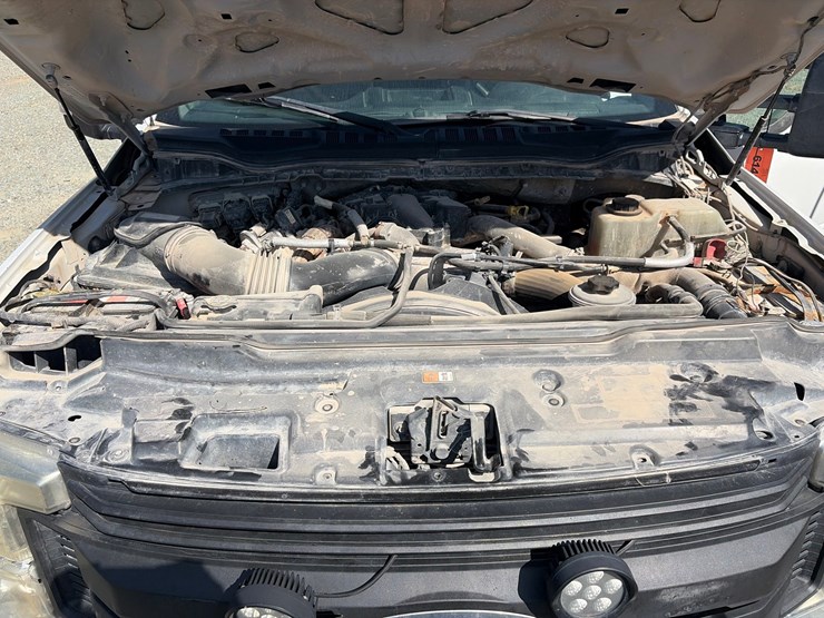 2019-ford-f550-image-38