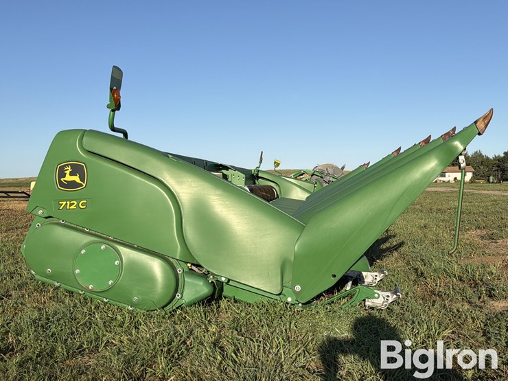 2019-john-deere-712c-image-4