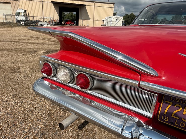#128-•-1960-chevrolet-impala-2-door-hardtop-–-348-v8-image-63