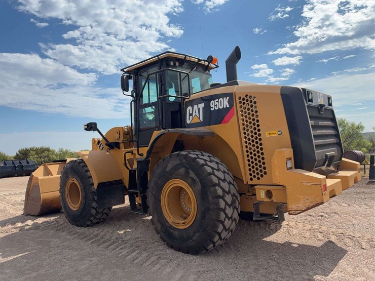 2012-caterpillar-950k-image-4