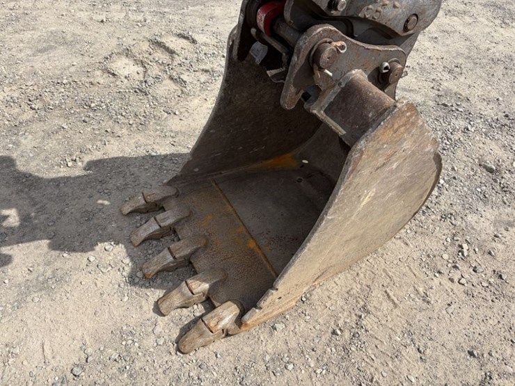 2021-volvo-ec60e-image-12