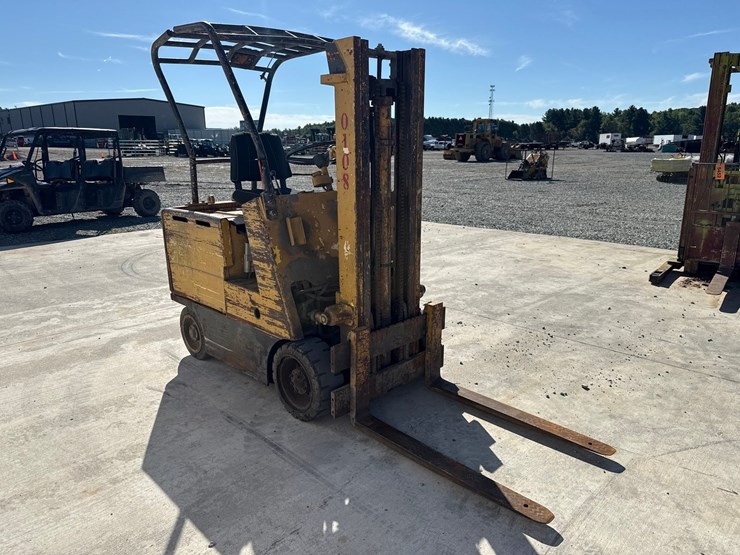 #5504-•-toyota-fbcs20-electric-forklift-image-3