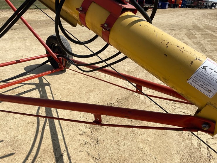 #1242-•-westfield-wr80-31-grain-auger-image-9