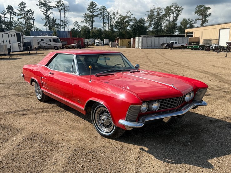 #143-•-1964-buick-riviera-image-2