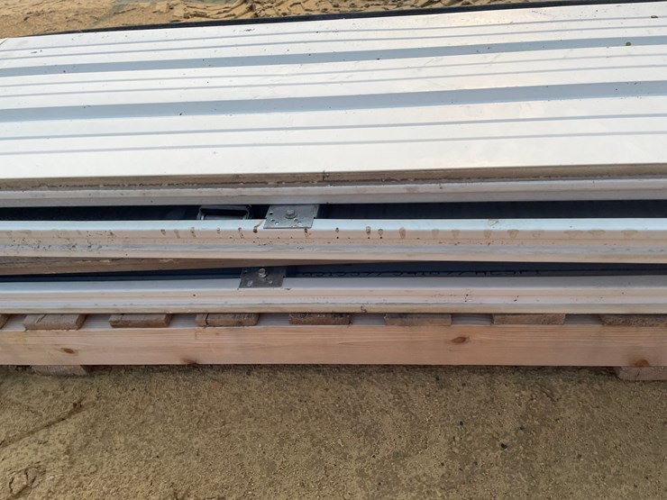 #3839-•-9'-w-x-8't-non-insulated-garage-door-image-11