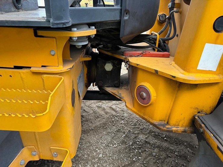 jcb-409-image-17
