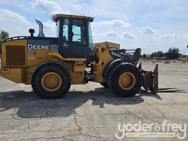 2017-deere-544k-image-7