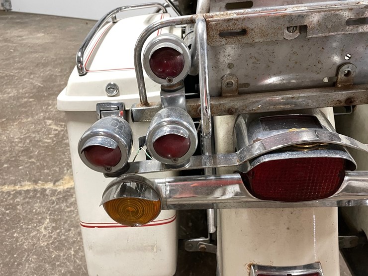 #1251-•-1986-harley-davidson-electric-glide-classic-motorcycle-(has-wi-title)-image-54