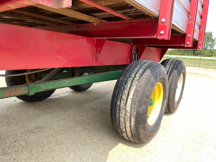 2013-john-deere-770-image-18