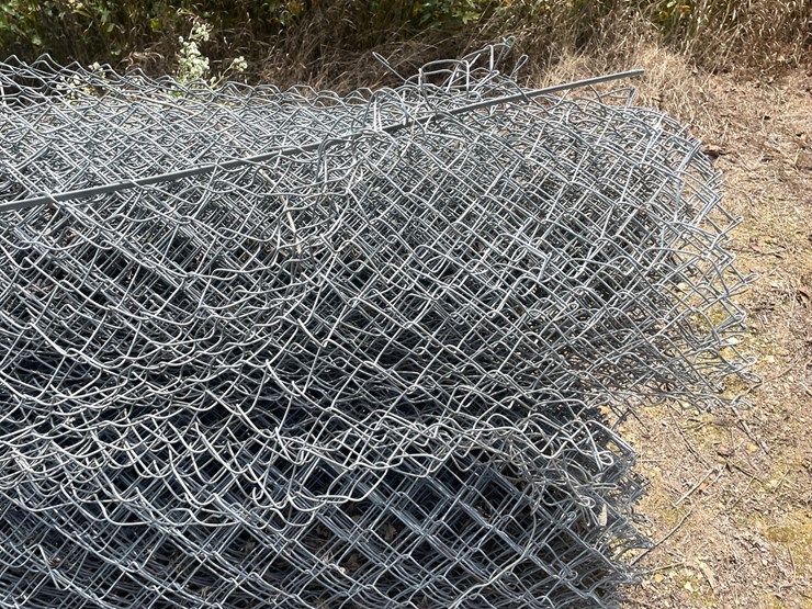 #3859-•-(3)-rolls-of-chain-link-fencing-image-11