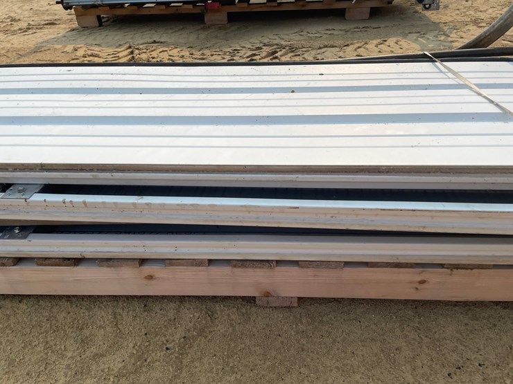 #3839-•-9'-w-x-8't-non-insulated-garage-door-image-12