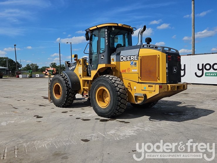 2017-deere-544k-image-4