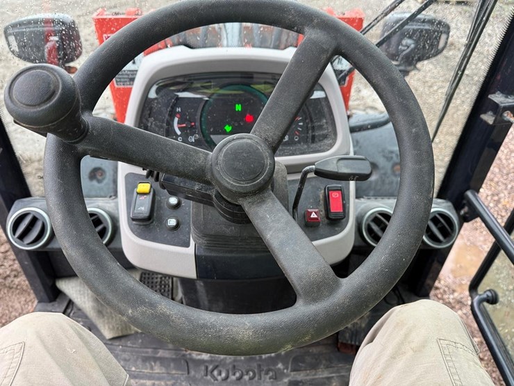2023-kubota-r540-image-19