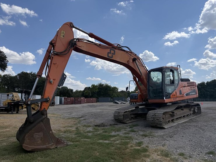 doosan-dx225-lc-3-image-1