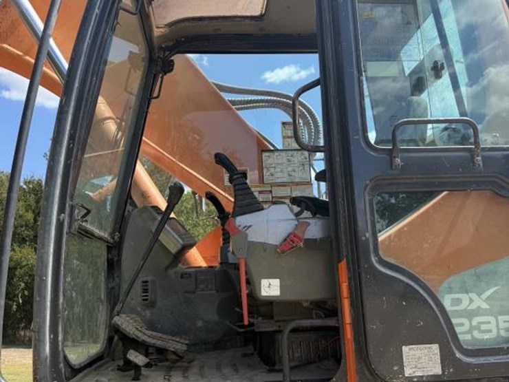 doosan-dx235-lcr-image-7