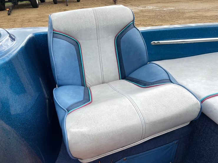 #1258-•-1988-18'-bayliner-bass-trophy-boat-(has-wi-title)-image-30