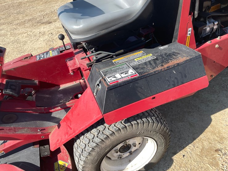 #1252-•-toro-328d-groundmaster-front-cut-diesel-mower-image-15