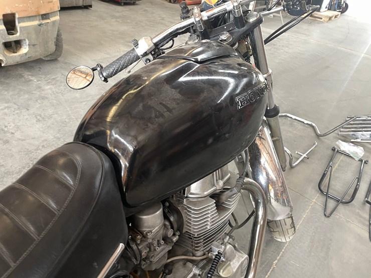 #1249-•-1980-honda-cm400e-motorcycle-(has-wi-title)-image-21