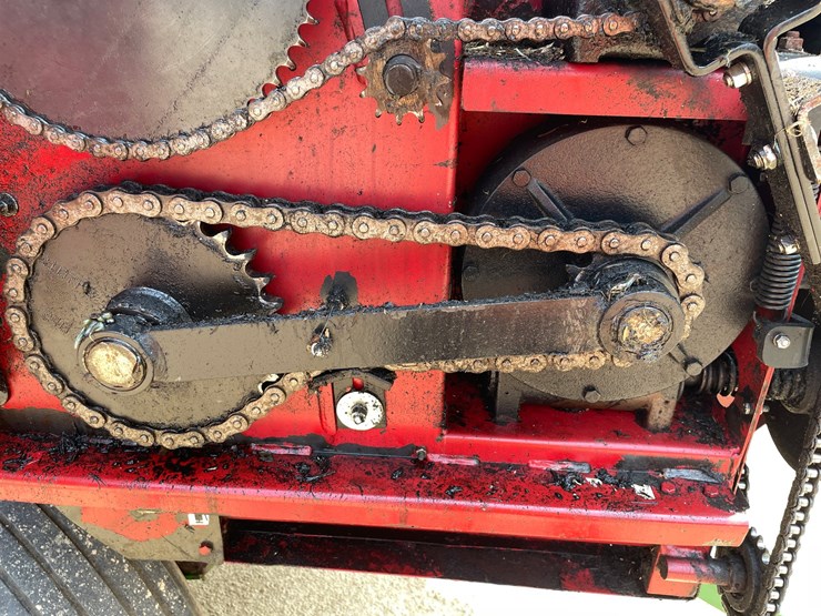 2013-john-deere-770-image-24