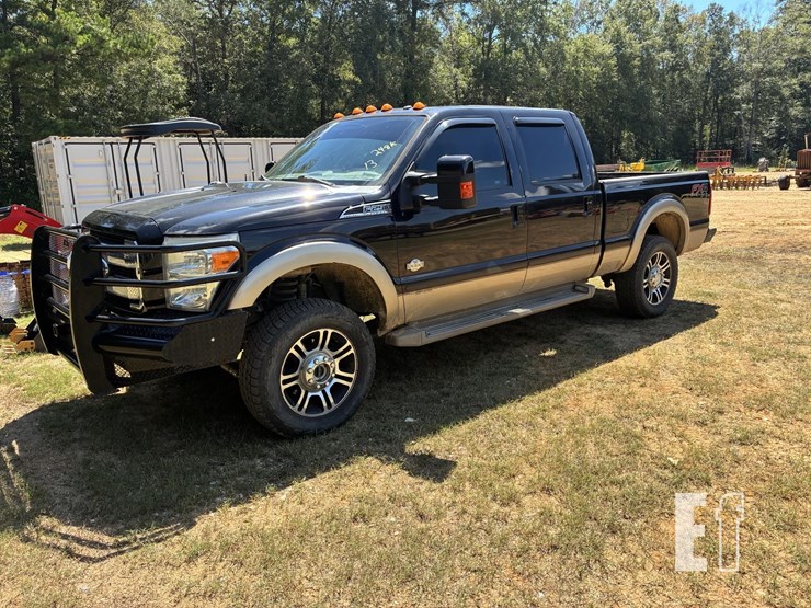 2013-ford-f250-king-ranch-image-2