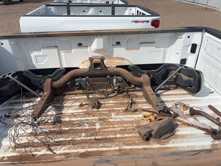2019-2023-gmc-sierra-truck-bed-image-15