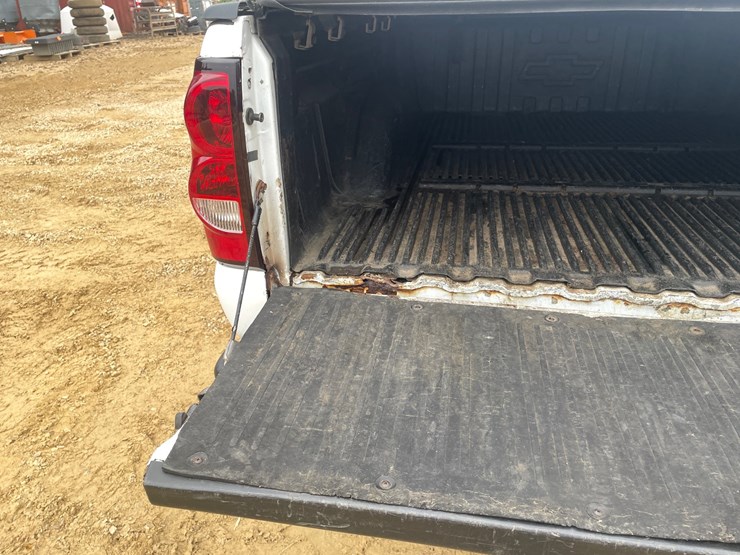 2005-chevrolet-silverado-2500-image-123