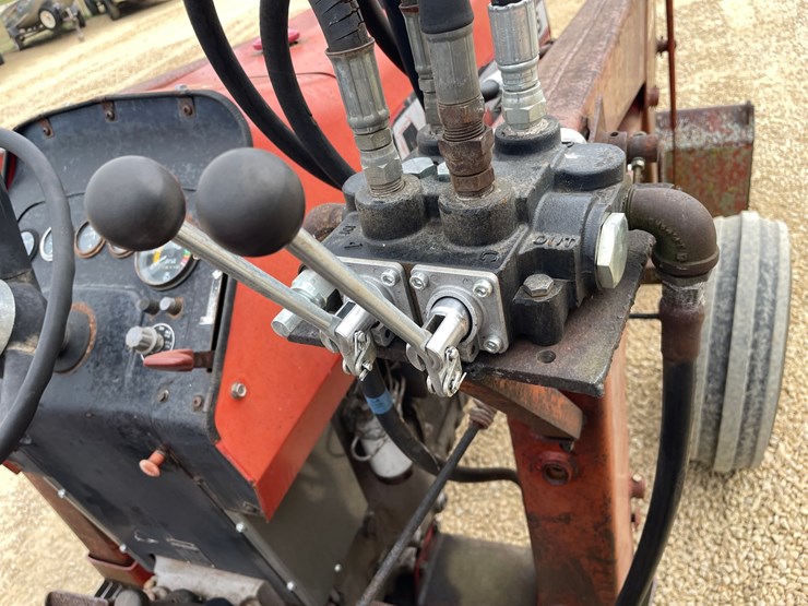massey-ferguson-265-image-55