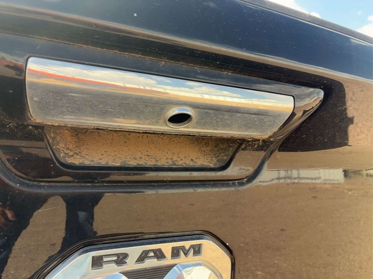 2019-2023-ram-big-horn-truck-bed-image-8