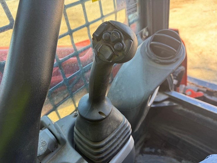 2018-kubota-svl75-2-image-25