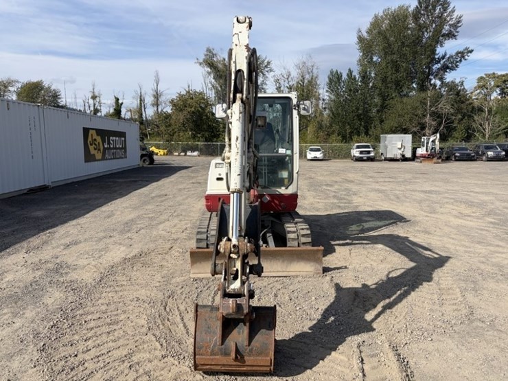 2014-takeuchi-tb235-image-8