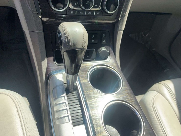 2015-buick-enclave-image-19