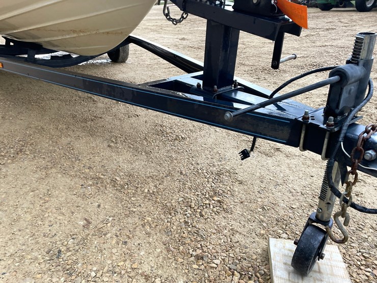 #1258-•-1988-18'-bayliner-bass-trophy-boat-(has-wi-title)-image-95