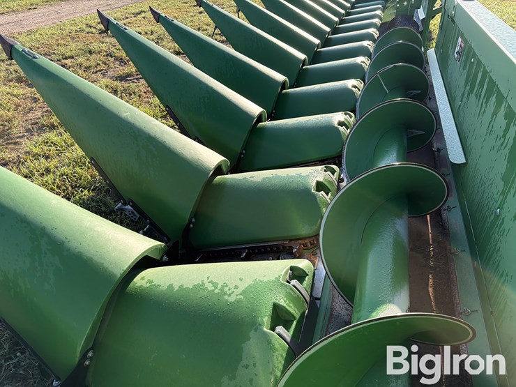 2019-john-deere-712c-image-17