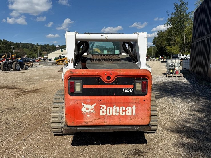 2015-bobcat-t650-image-3