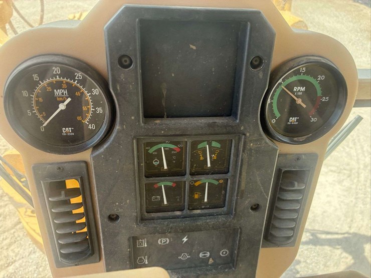 2002-caterpillar-140h-image-31