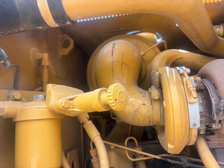 2002-caterpillar-140h-image-39