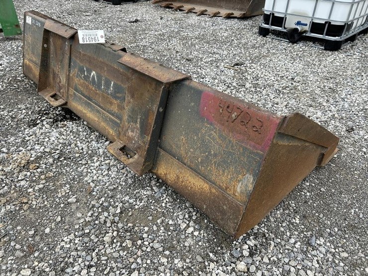 84"-smooth-skid-steer-bucket-image-5