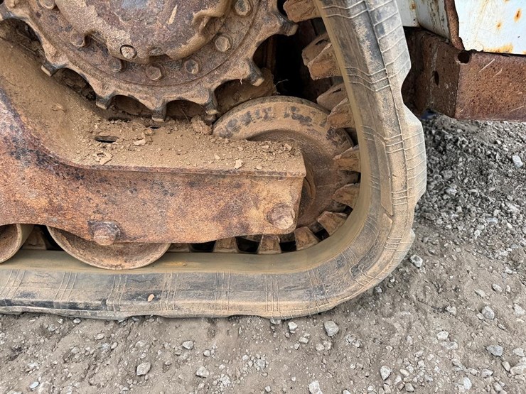 2019-bobcat-t595-image-16