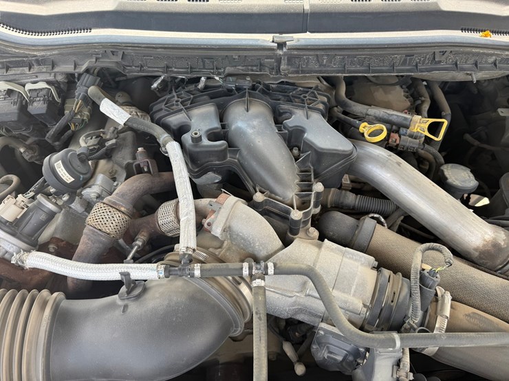2017-ford-f550-image-30