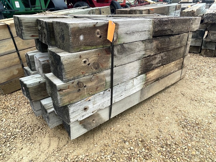 #3889-•-bundle-of-used-guard-rail-posts-image-2
