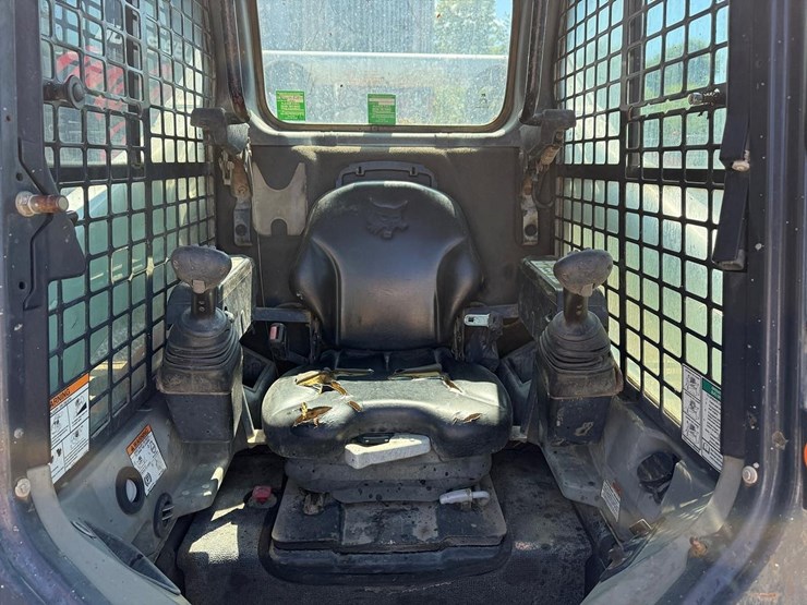 2015-bobcat-t650-image-19