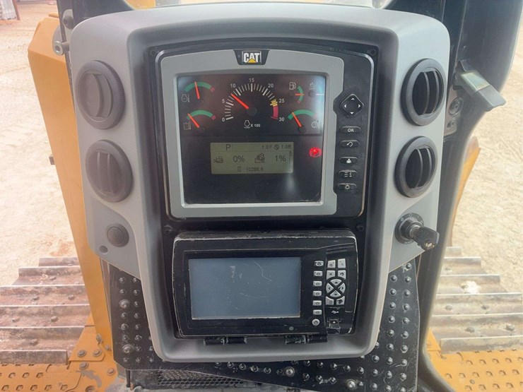 2015-caterpillar-d6t-xl-image-22