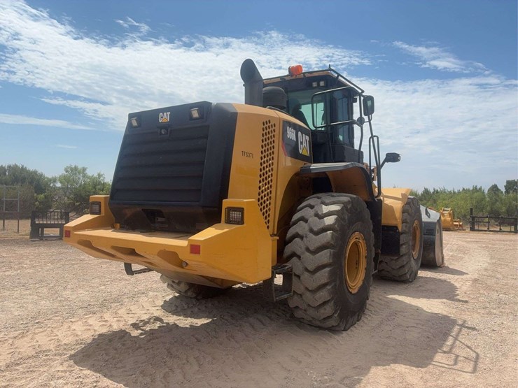 caterpillar-966k-image-4